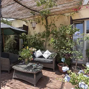 *** Bed and breakfast Terrazza Duomo Italia